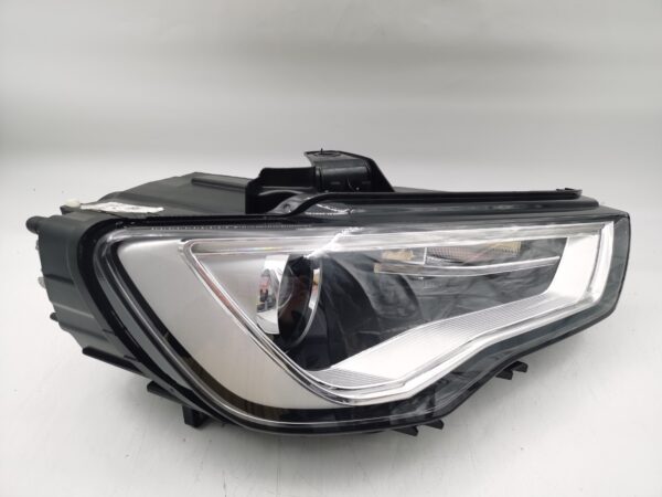 Audi A3 8V 2013-2015 XENON R.H.S HEADLIGHT ASSEMBLY