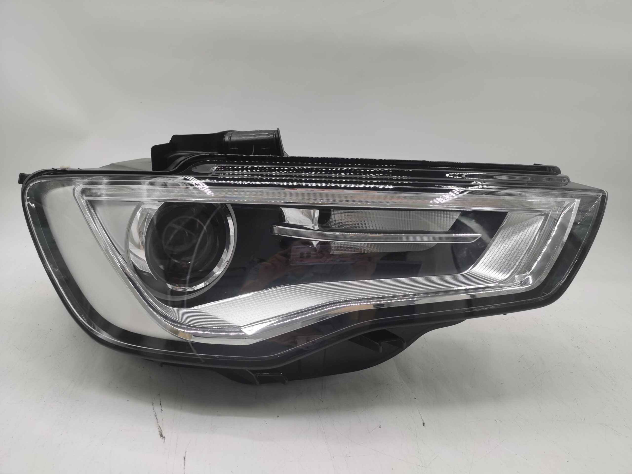 Audi A3 8V 2013-2015 XENON R.H.S HEADLIGHT ASSEMBLY