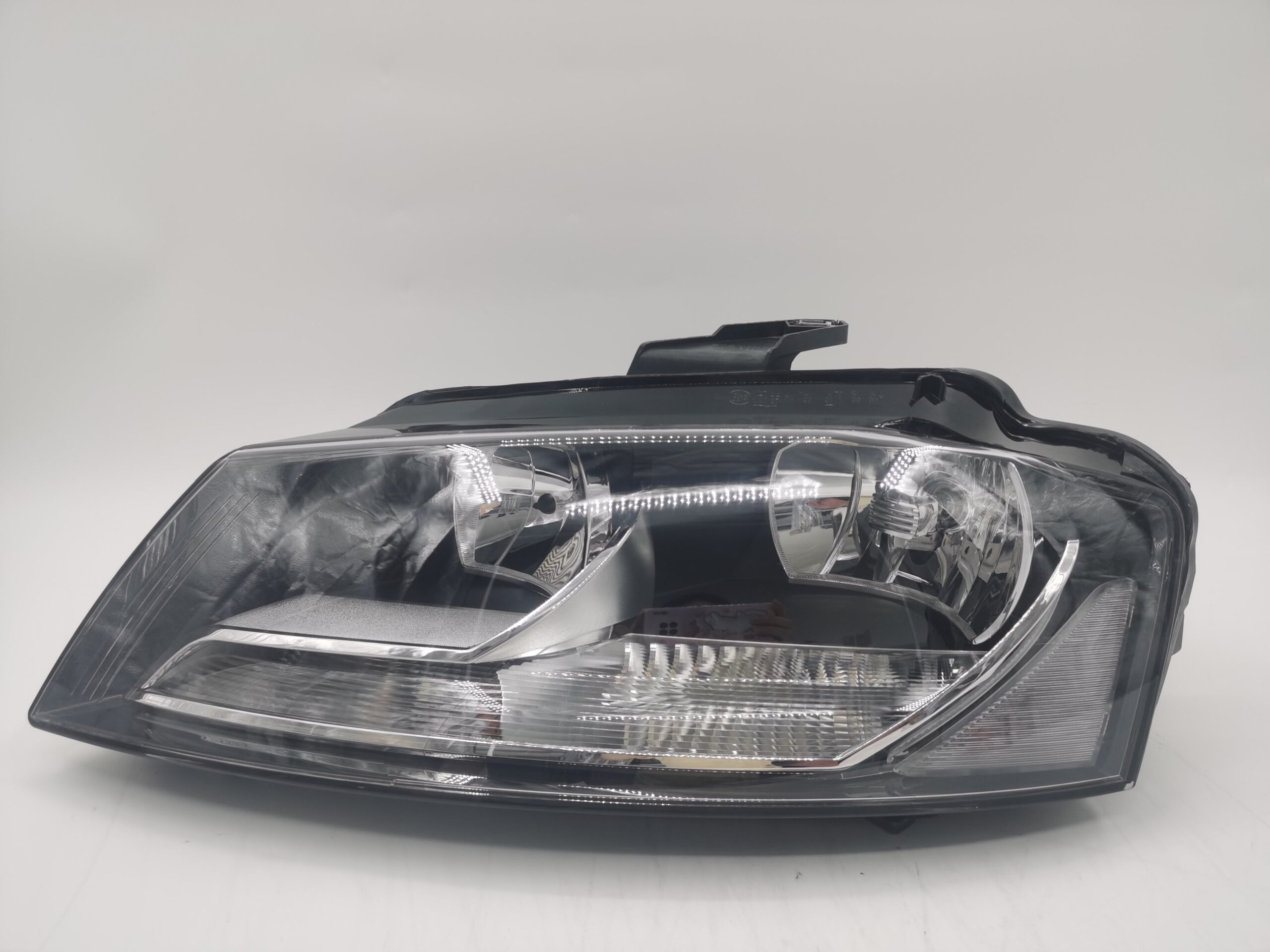 Audi A3 SPORTBACK 2008-2012 HALOGEN L.H.S Headlight Assembly