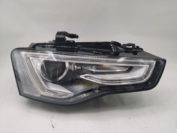 Audi A5 RS5 8TA 2011-2015 XENON R.H.S Headlight Assembly