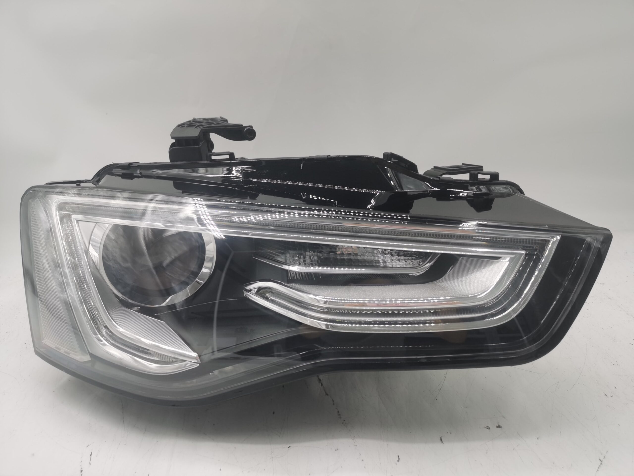 Audi A5 RS5 8TA 2011-2015 XENON R.H.S Headlight Assembly