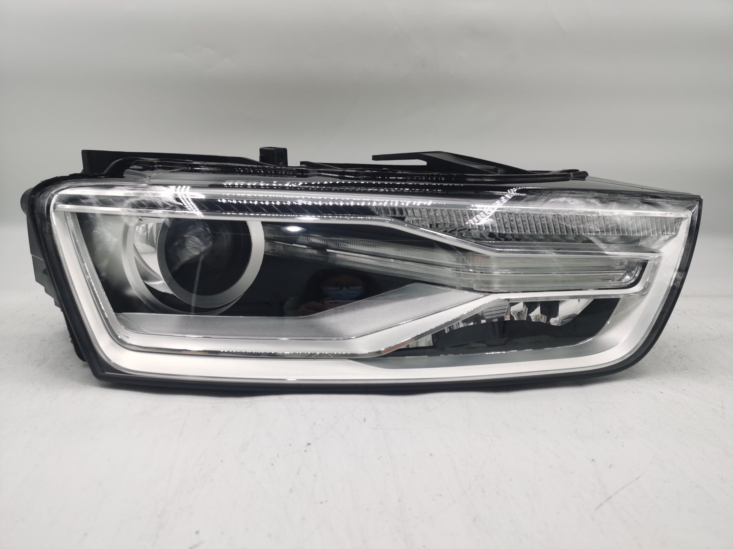 Audi Q3 8U 2015-2018 XENON R.H.S HEADLIGHT ASSEMBLY