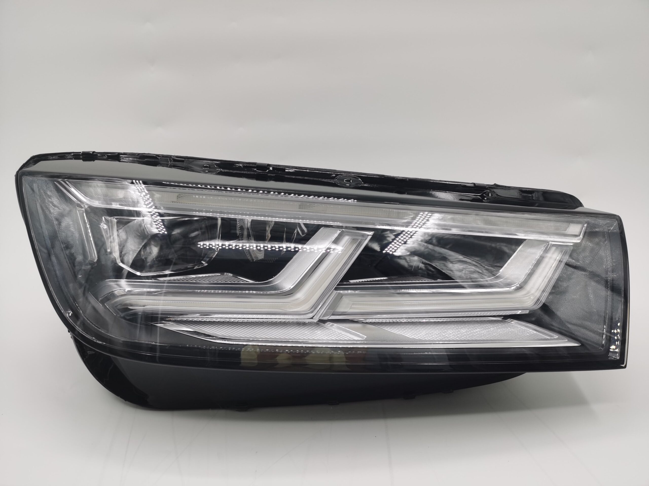 Audi Q5 2017-2020 LED R.H.S Headlight Assembly