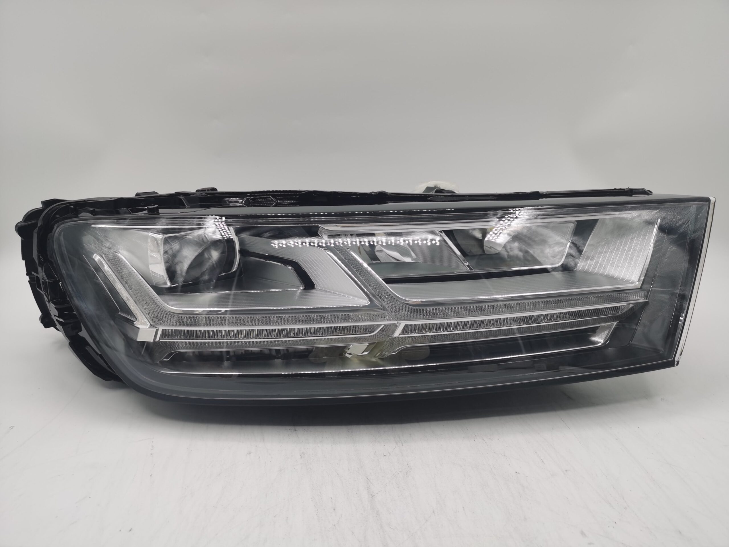 Audi Q7 2016-2019 LED R.H.S Headlight Assembly