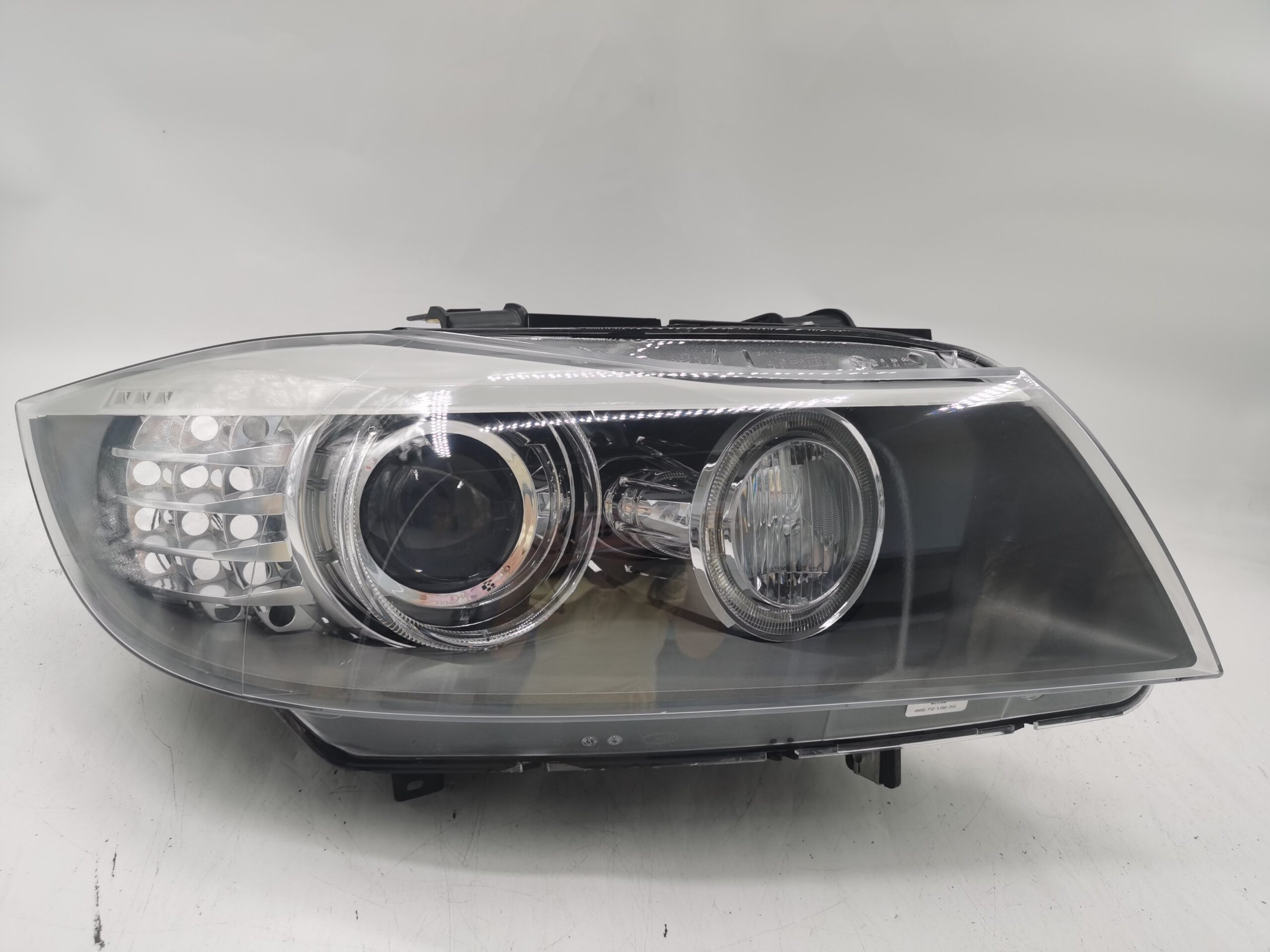 BMW 3 SERIES E90 E91 2008-2011 XENON R.H.S Headlight Assembly