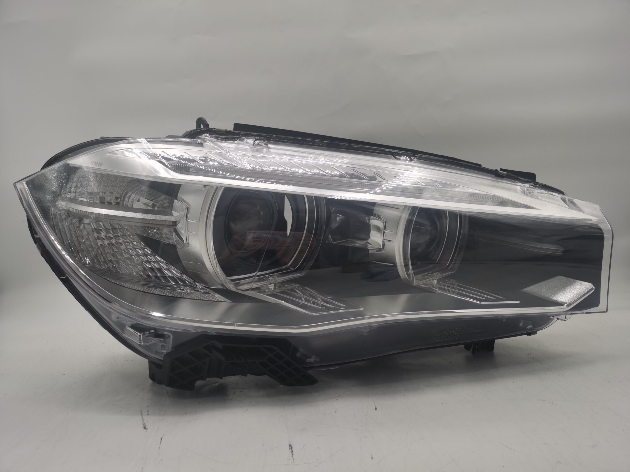 BMW X5 F15 X6 F16 2014-2017 XENON R.H.S HEADLIGHT ASSEMBLY