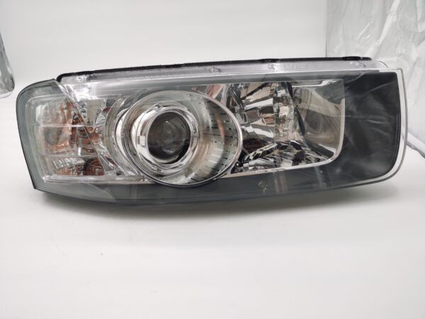 Holden CAPTIVA 7 2011-2015 HALOGEN R.H.S HEADLIGHT ASSEMBLY