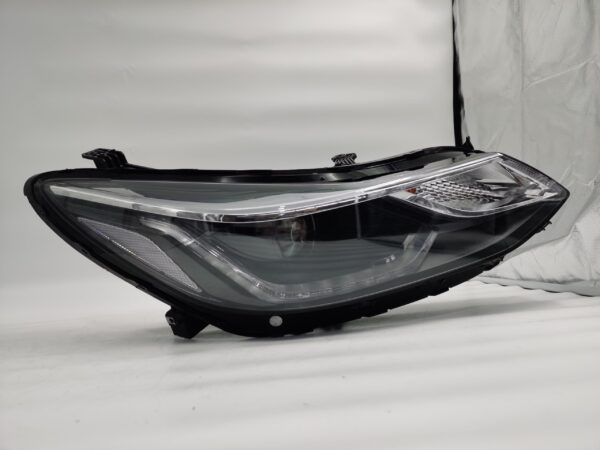 Holden Astra R.H.S HEADLIGHT ASSEMBLY