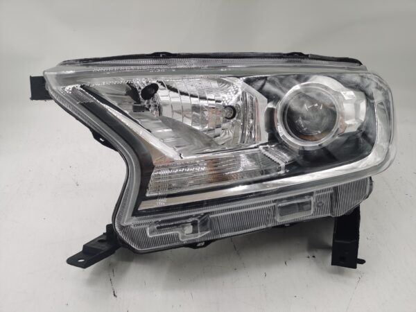 Ford EVEREST 2015-2019 HALOGEN L.H.S Headlight Assembly