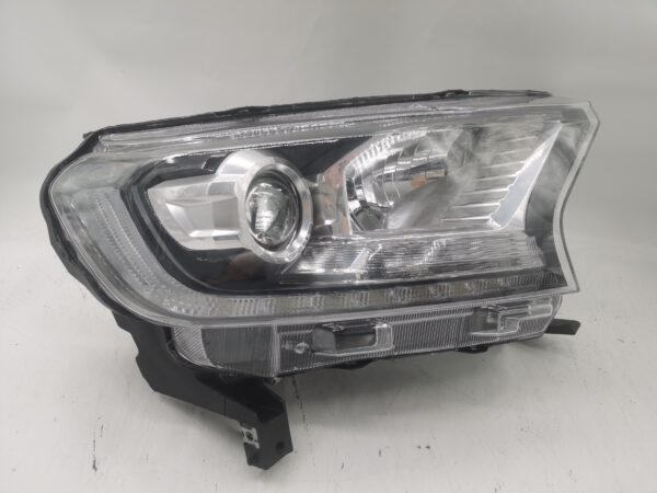 Ford EVEREST 2015-2019 XENON R.H.S Headlight Assembly