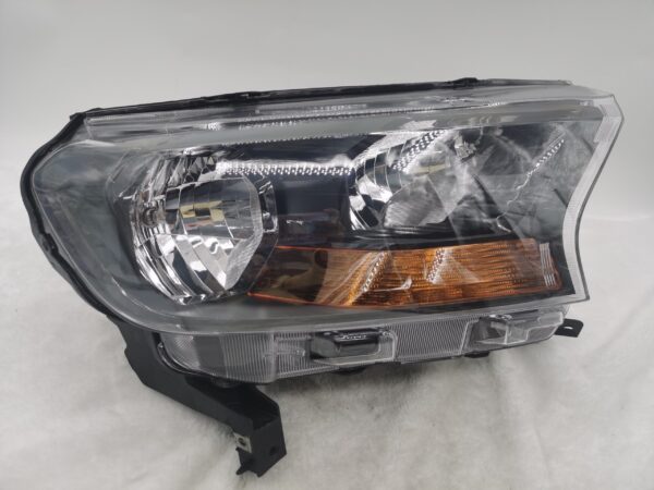 Ford EVEREST RANGER 2015-2019 HALOGEN R.H.S HEADLIGHT ASSEMBLY