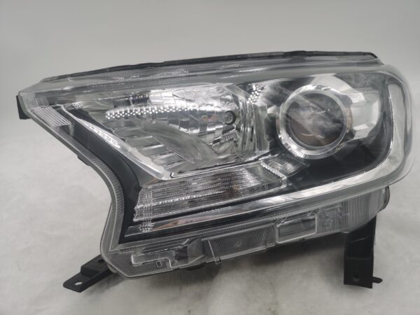 Ford EVEREST RANGER 2015-2019 LENS HALOGEN L.H.S HEADLIGHT ASSEMBLY