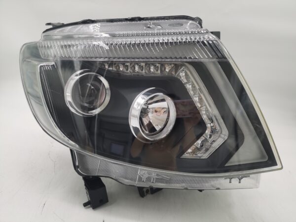 Ford EVEREST T6 2011-2014 HALOGEN R.H.S HEADLIGHT ASSEMBLY