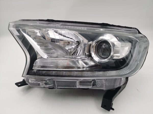 Ford EVEREST 2018 2019 L.H.S HEADLIGHT ASSEMBLY