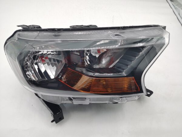 Ford EVERREST/MUSTANG 2011-2018 R.H.S HEADLIGHT ASSEMBLY