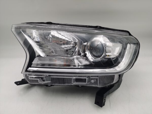 Ford EVEREST/RANGER 2015-2019 HALOGEN L.H.S HEADLIGHT ASSEMBLY