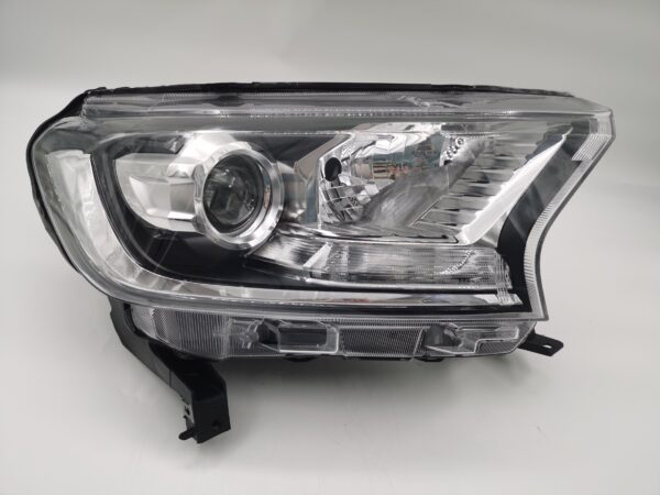 Ford EVEREST/RANGER 2015-2019 HALOGEN R.H.S HEADLIGHT ASSEMBLY