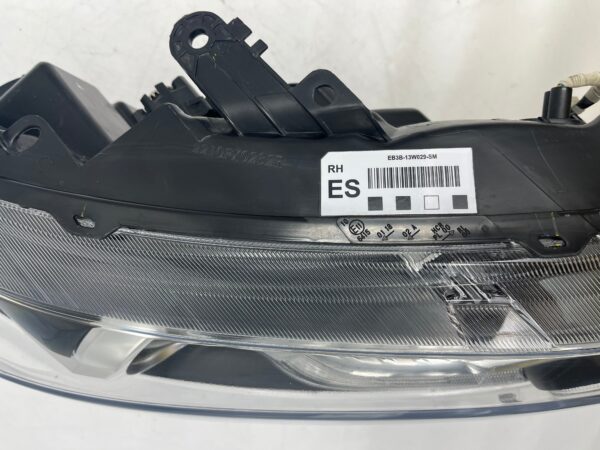 Ford EVEREST/RANGER 2015-2019 HALOGEN R.H.S HEADLIGHT ASSEMBLY