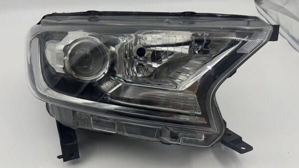 Ford EVEREST/RANGER 2015-2019 HALOGEN R.H.S HEADLIGHT ASSEMBLY