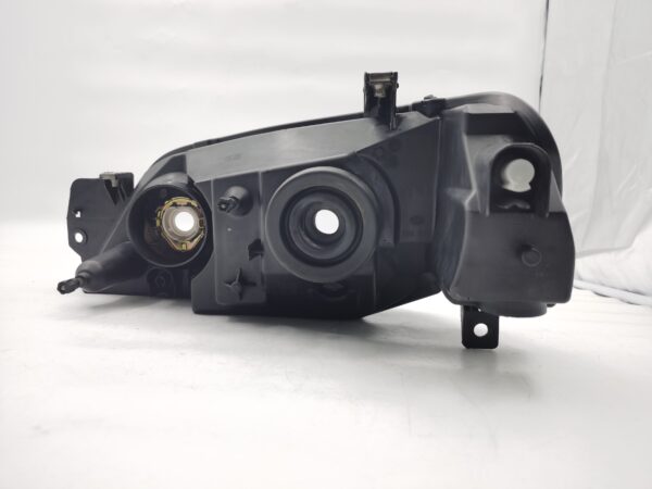 Ford FALCON BA BF XR6 XR8 R.H.S HEADLIGHT ASSEMBLY