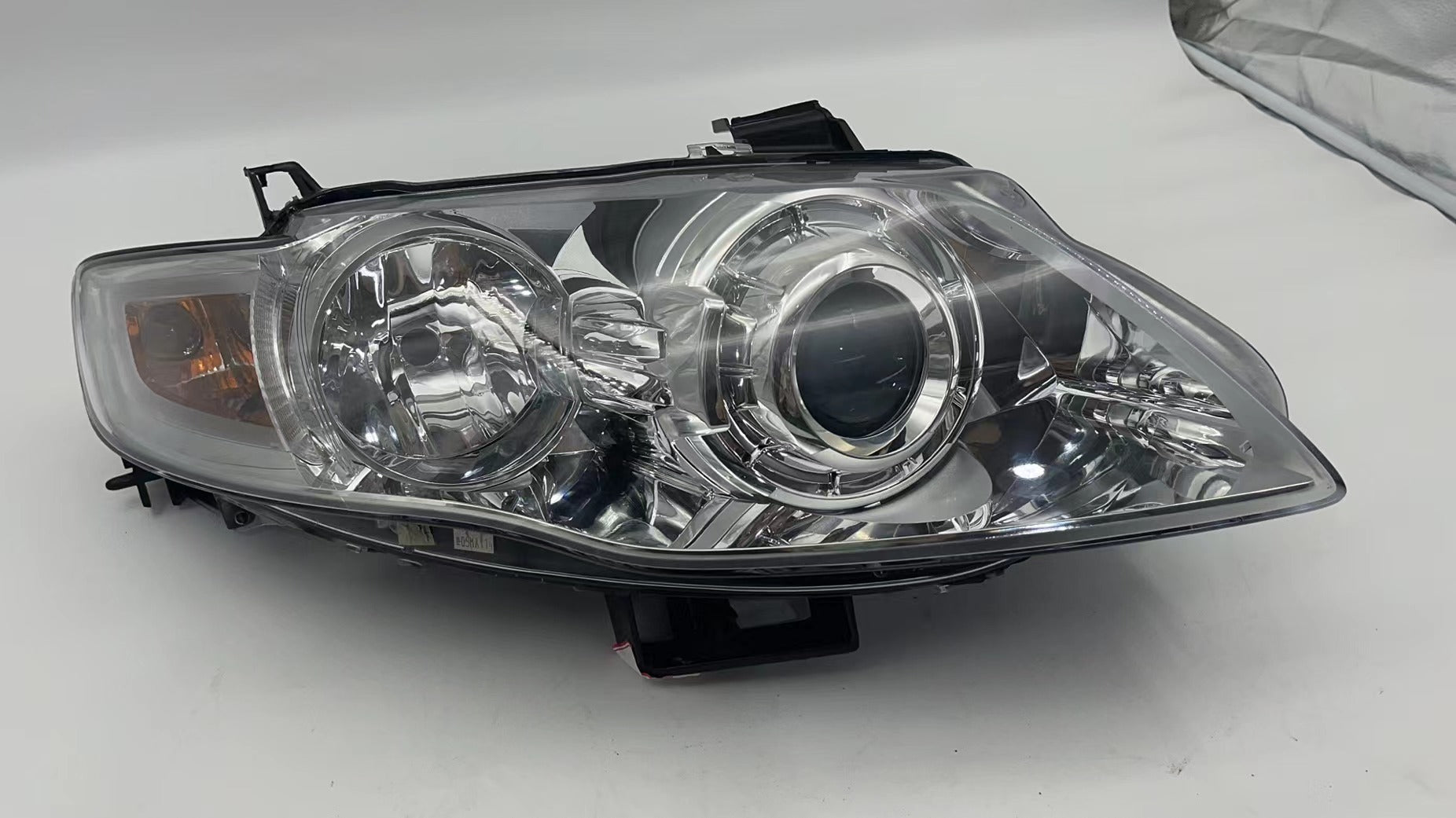 Ford FALCON XR6 R.H.S HEADLIGHT ASSEMBLY