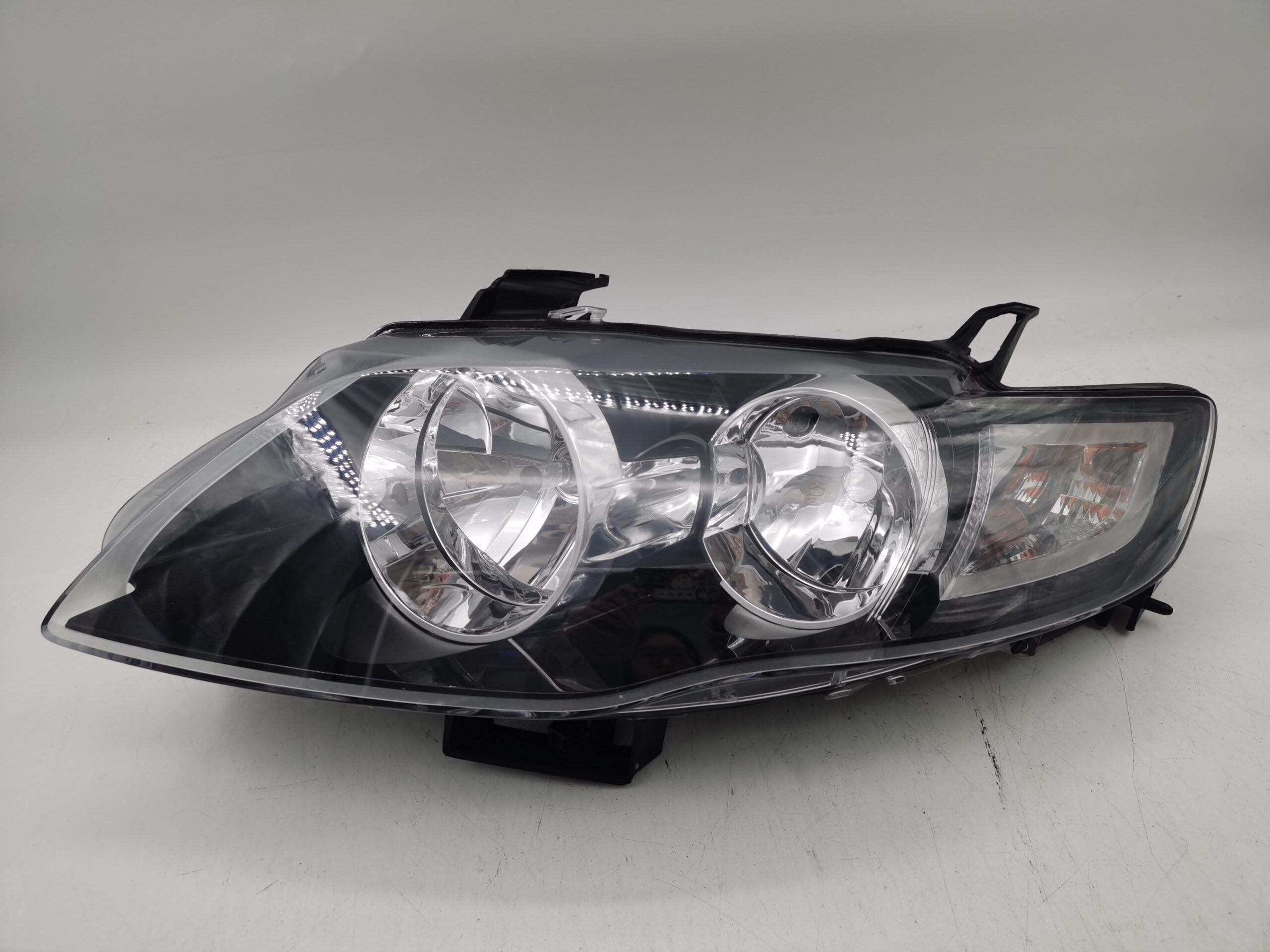 Ford FG FALCON XR6 SERIES MK2 2008-2014 L.H.S HEADLIGHT ASSEMBLY