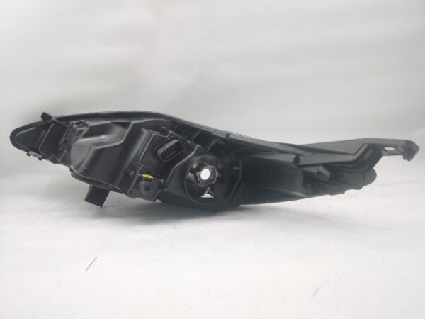 Ford FIESTA MK7 2009-2012 R.H.S HEADLIGHT ASSEMBLY