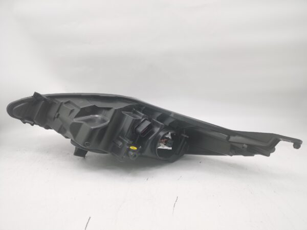 Ford FIESTA MK7 2009-2012 R.H.S HEADLIGHT ASSEMBLY