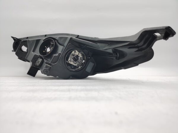 Ford FIESTA MK7 2017-2019 R.H.S HEADLIGHT ASSEMBLY