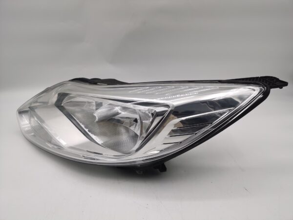 Ford FOCUS 2011-2014 L.H.S HEADLIGHT ASSEMBLY