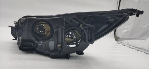 Ford FOCUS 2012-2014 R.H.S HEADLIGHT ASSEMBLY