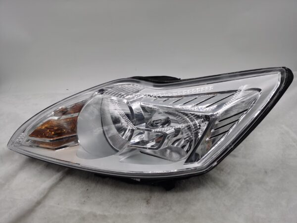 Ford FOCUS MK2.5 2008-2010 HALOGEN L.H.S HEADLIGHT ASSEMBLY