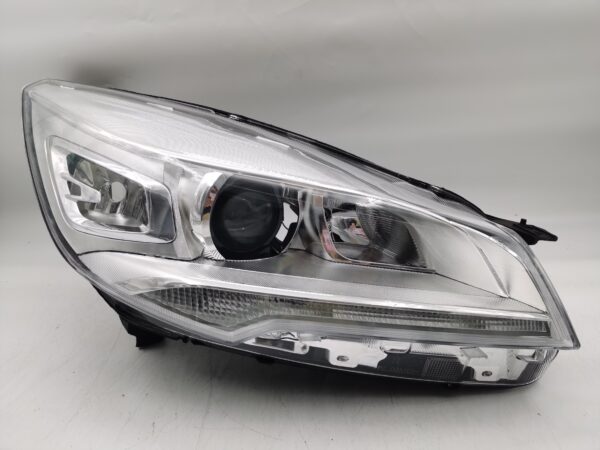 Ford ESCAPE(KUGA) MK2 2013-2016 XENON R.H.S HEADLIGHT ASSEMBLY