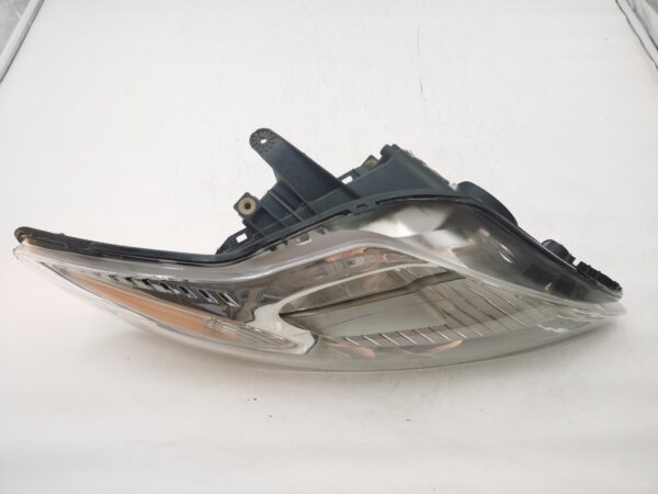 Ford MONDEO A8 2007-2010 R.H.S HEADLIGHT ASSEMBLY