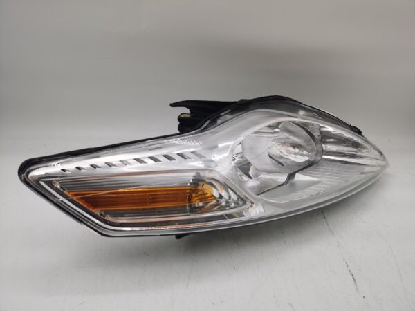 Ford MONDEO A8 2007-2010 R.H.S HEADLIGHT ASSEMBLY