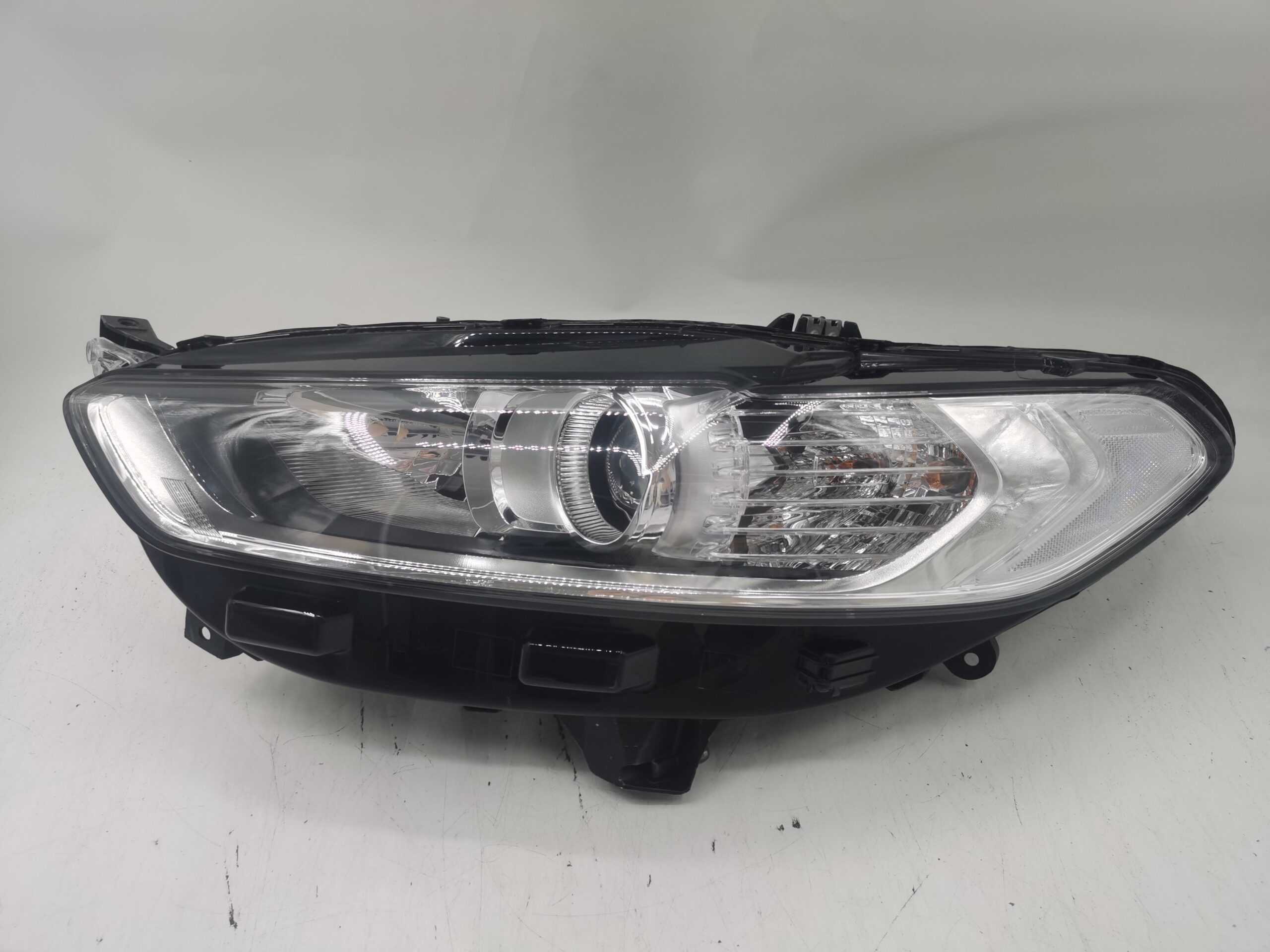 Ford MONDEO MK5 2015-2019 HALOGEN L.H.S Headlight Assembly