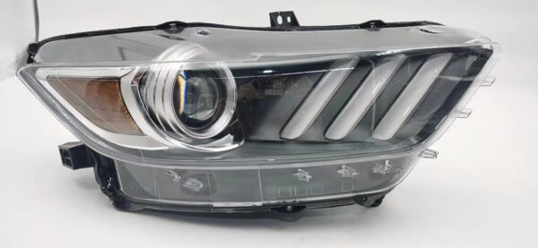 Ford MUSTANG R.H.S HEADLIGHT ASSEMBLY