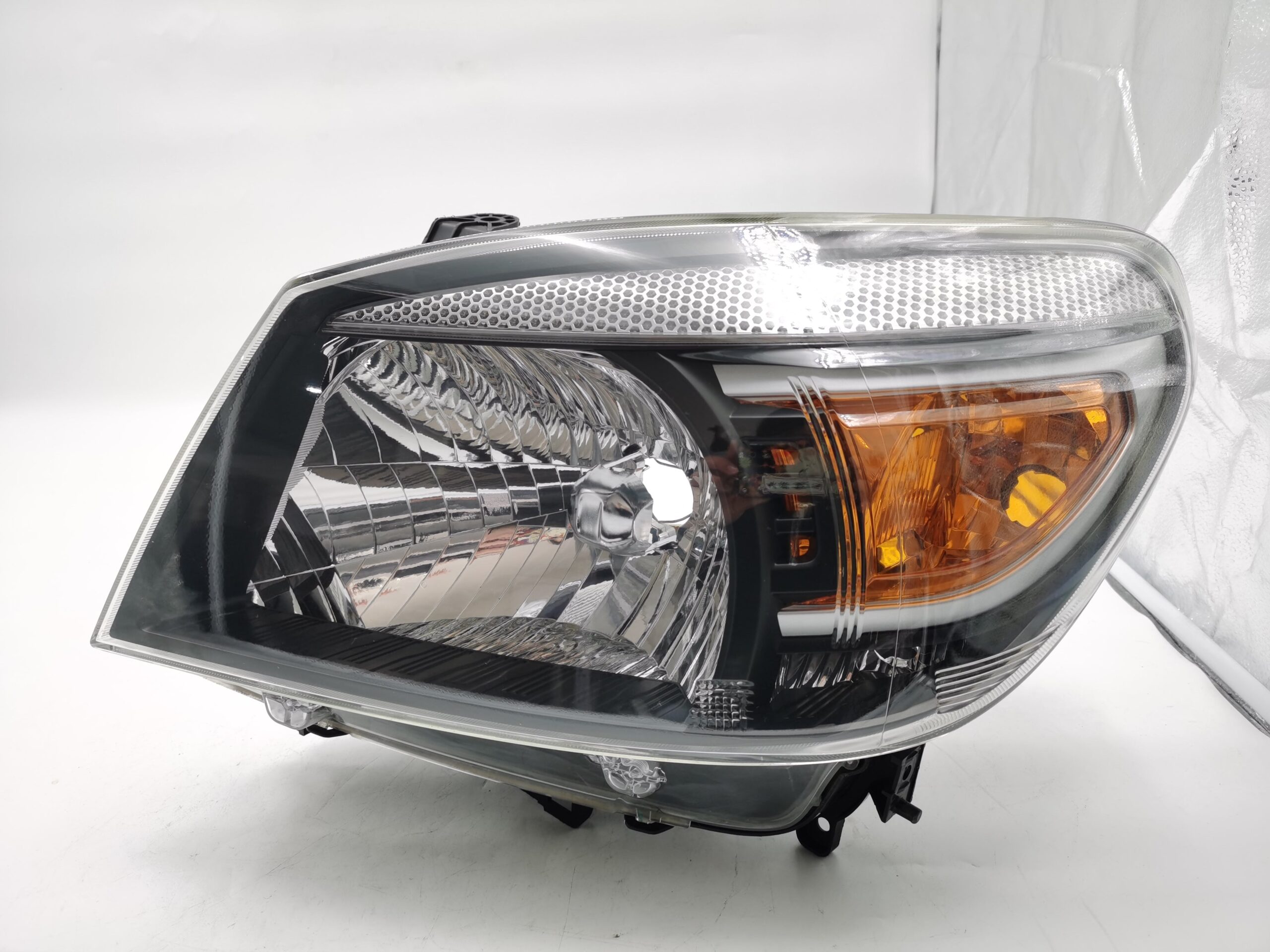 Ford RANGER 2008-2012  L.H.S HEADLIGHT ASSEMBLY