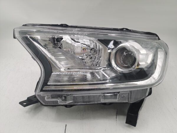 Ford EVEREST/RANGER 2015-2019 HALOGEN L.H.S HEADLIGHT ASSEMBLY