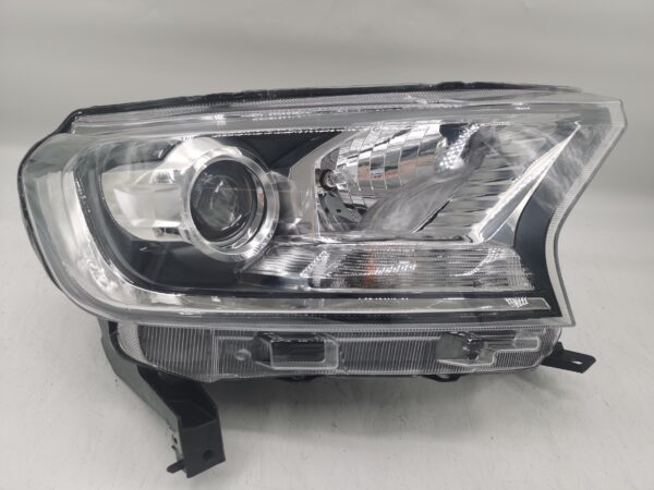 Ford EVEREST/RANGER 2015-2019 HALOGEN R.H.S HEADLIGHT ASSEMBLY