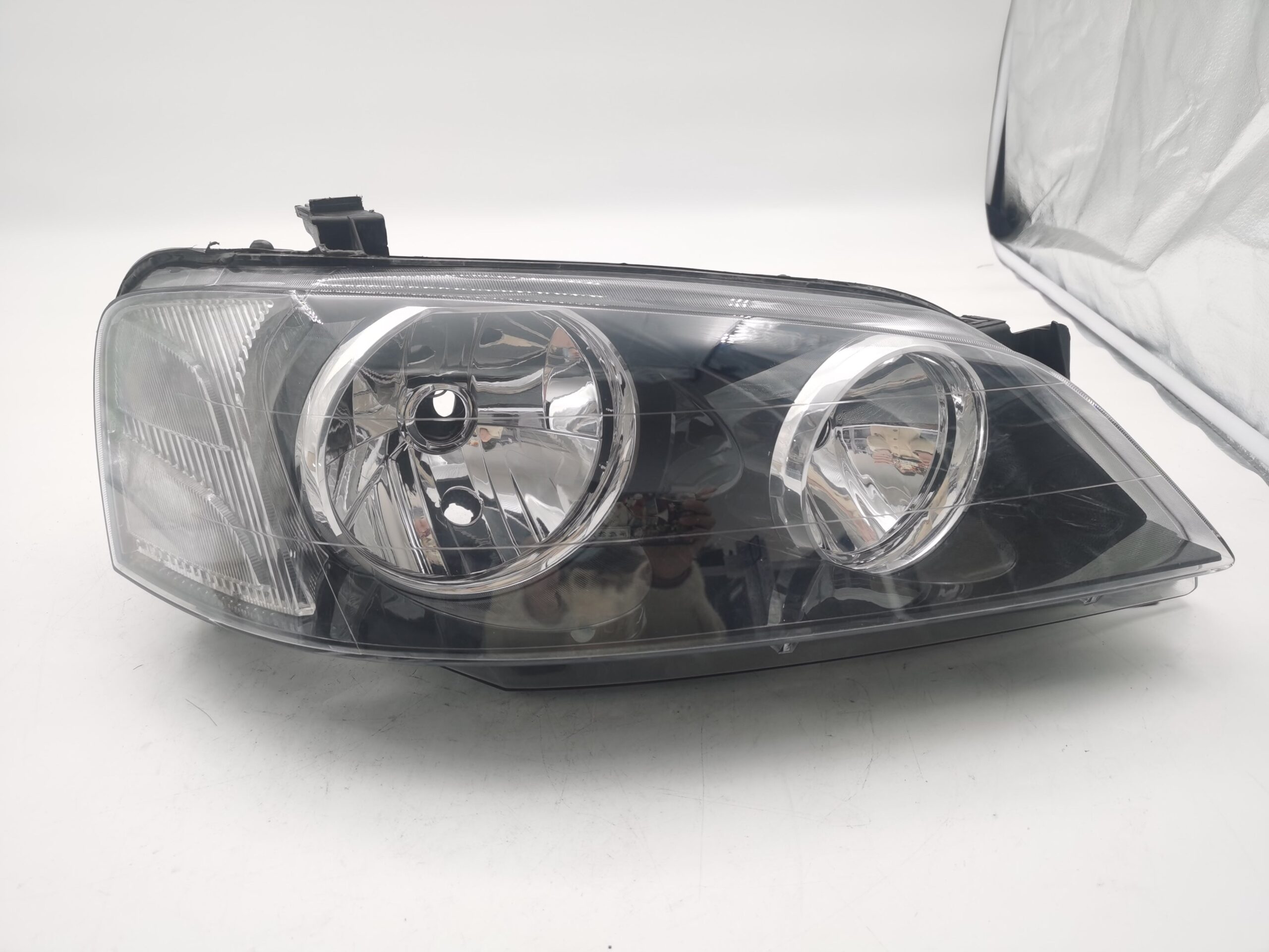 Ford TERRITORY FALCON 2004-2009 R.H.S HEADLIGHT ASSEMBLY