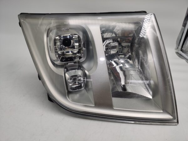 Ford TRANSIT 2009-2012 R.H.S HEADLIGHT ASSEMBLY