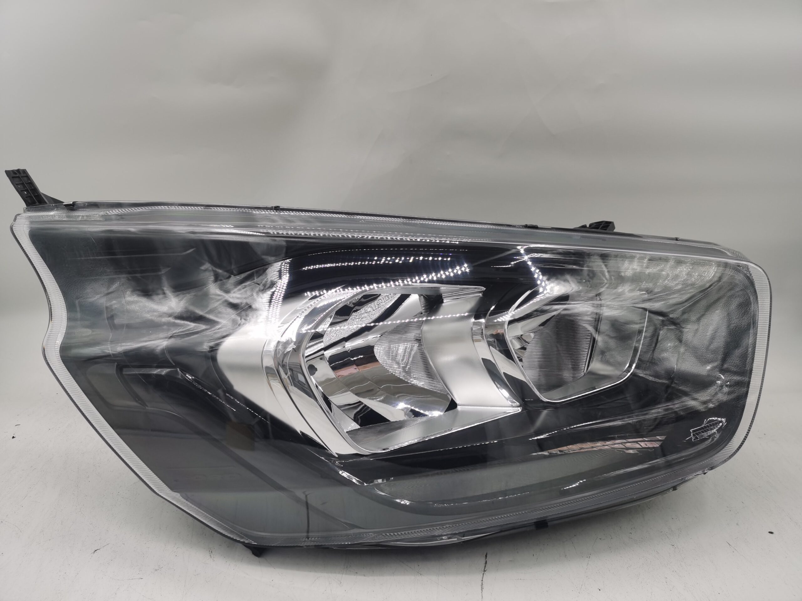 Ford TRANSIT CUSTOM LWB 2018-2023 HALOGEN R.H.S HEADLIGHT ASSEMBLY