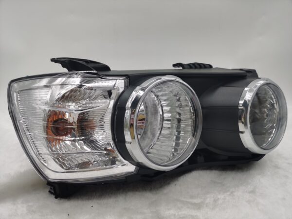 Holden AVEO 2010-2014 HALOGEN R.H.S HEADLIGHT ASSEMBLY