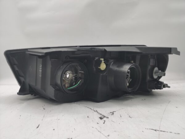 Holden CAPTIVA 7 2011-2015 HALOGEN R.H.S HEADLIGHT ASSEMBLY