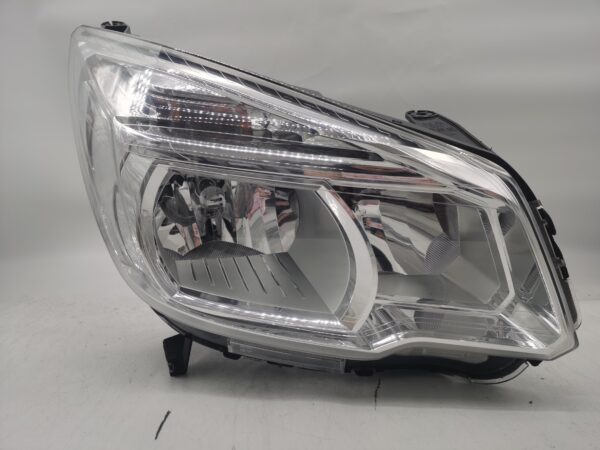 Holden COLORADO 2012-2015 HALOGEN R.H.S HEADLIGHT ASSEMBLY