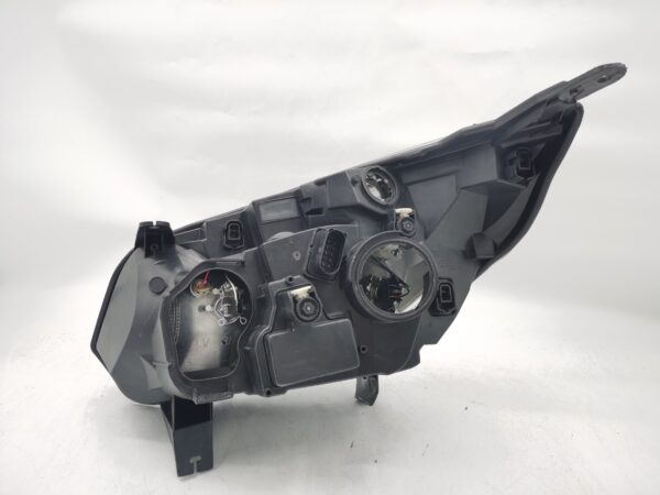 Holden COLORADO 2012-2015 HALOGEN R.H.S HEADLIGHT ASSEMBLY