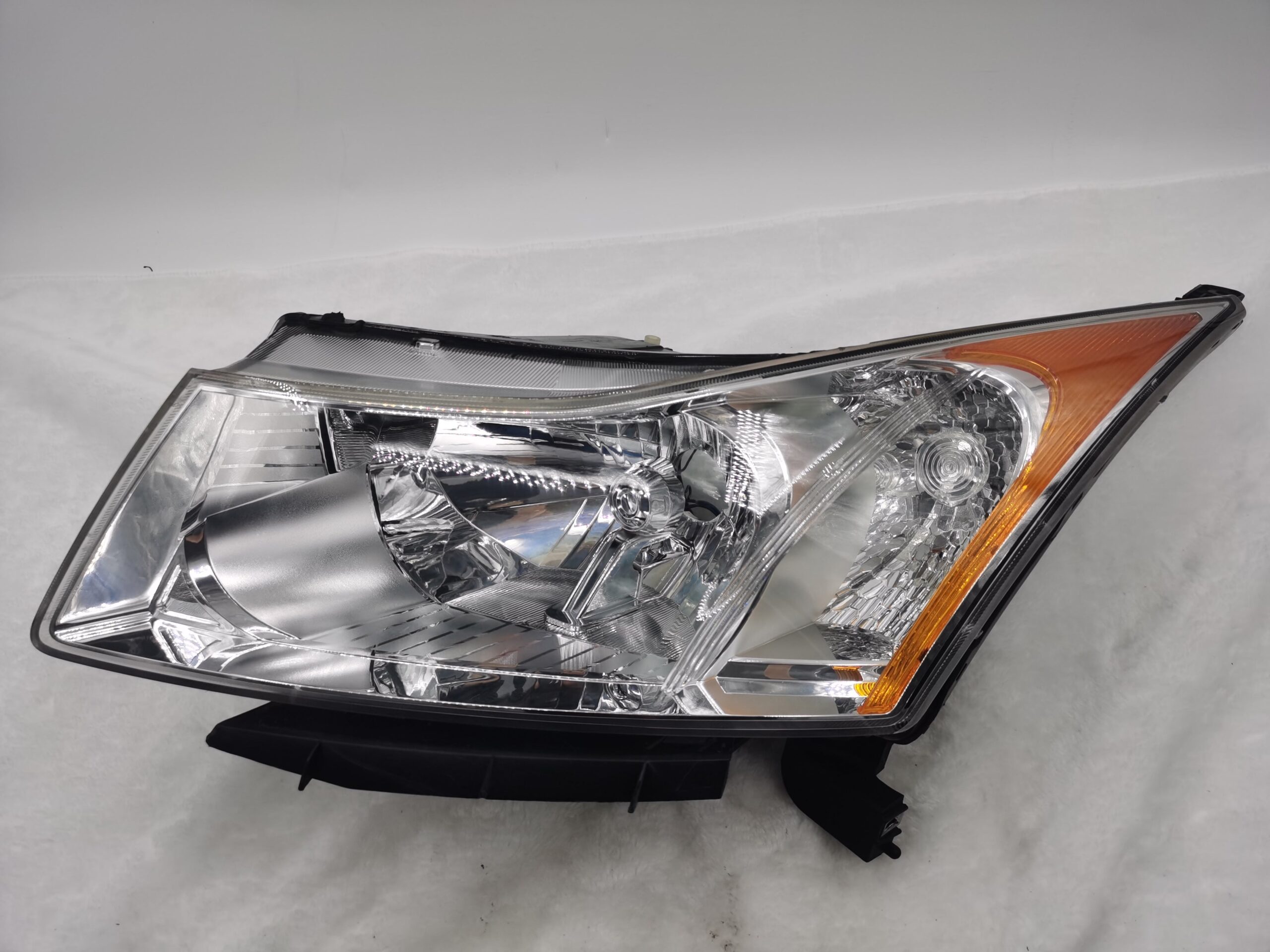 Holden CRUZE 2008-2015 HALOGEN L.H.S HEADLIGHT ASSEMBLY