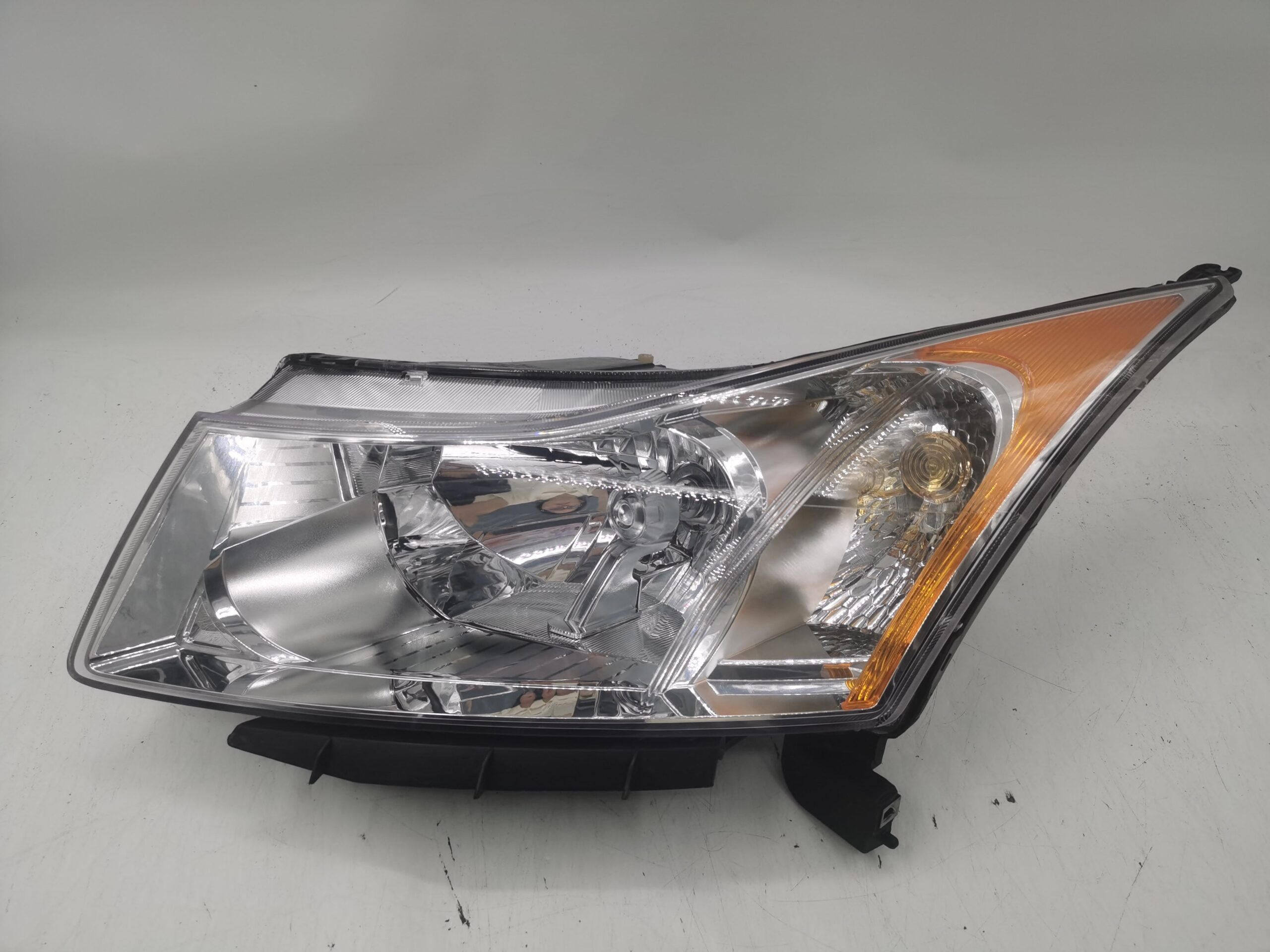 Holden CRUZE 2011-2014 HALOGEN L.H.S Headlight Assembly