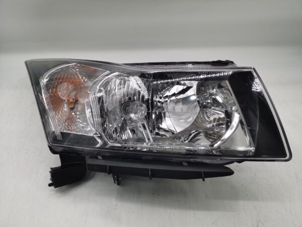 Holden CRUZE 2008-2015 R.H.S HEADLIGHT ASSEMBLY